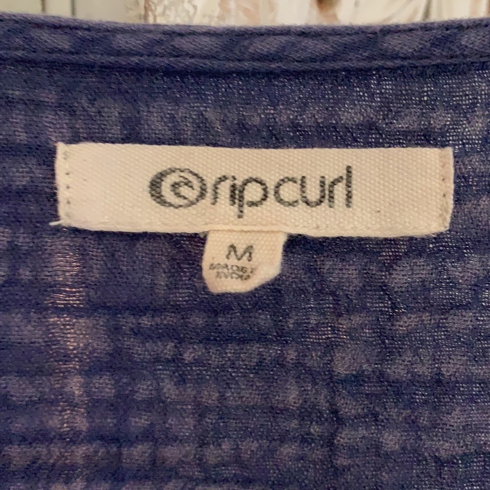 Size M Ripcurl romper - Picture 4 of 6